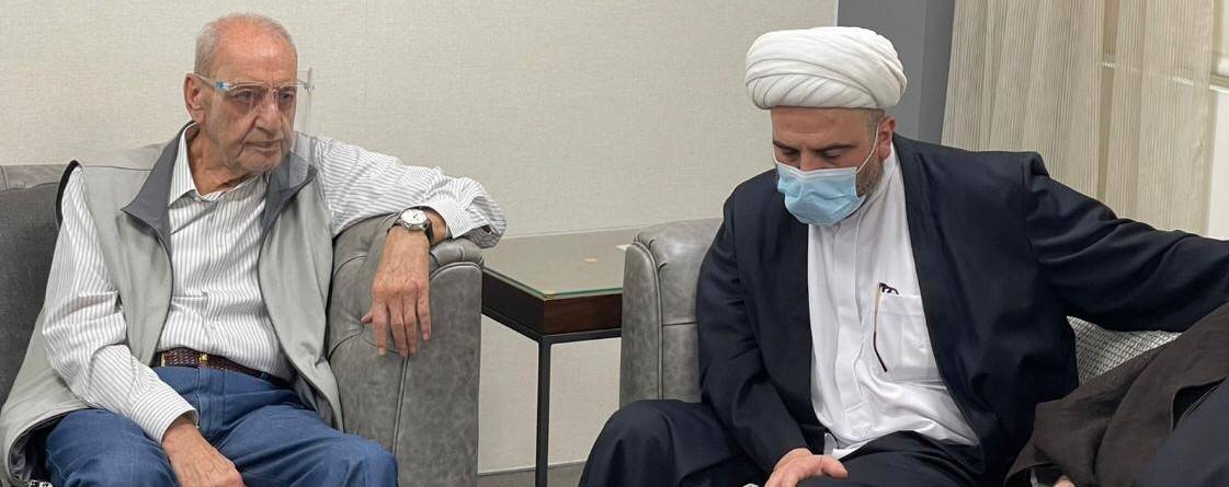 بالصورة... بري أول المعزين بوفاة الشيخ قبلان