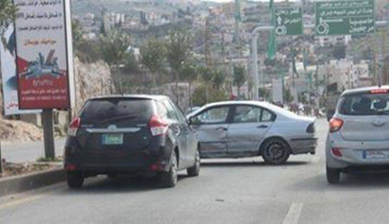 5 جرحى بحادث سير على طريق عام شوكين