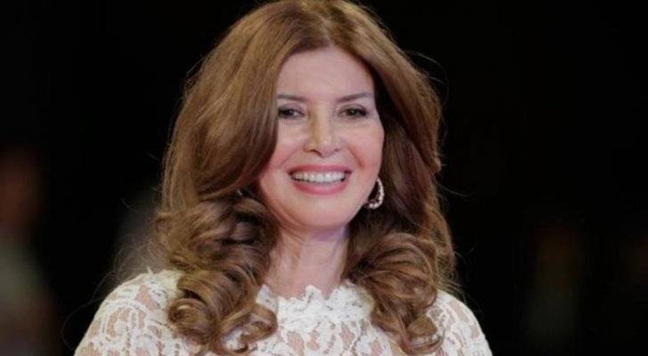 ميرفت أمين تنجو بأعجوبة من حريق في منزلها