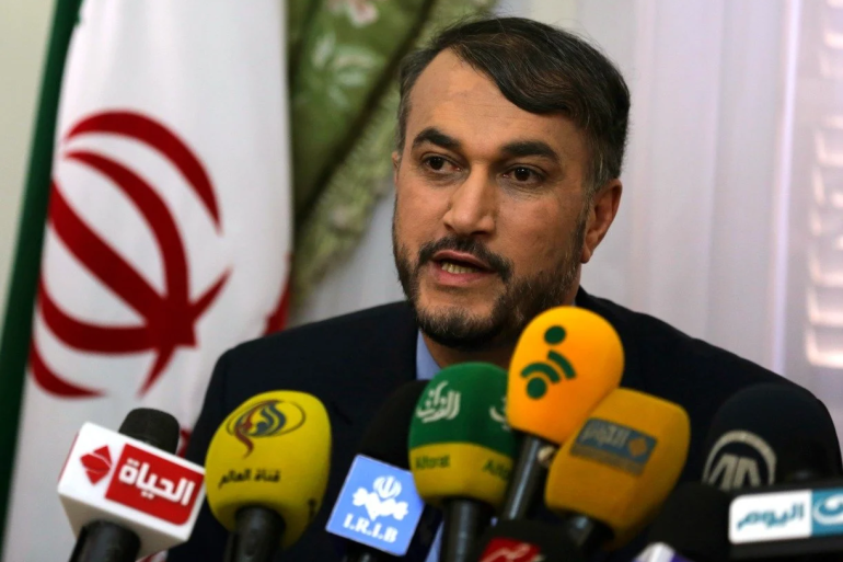 وزير الخارجية الإيراني: هذا هو  الحل الناجح في أفغانستان