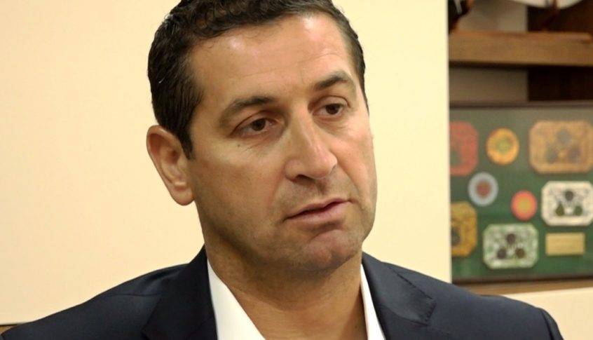 معلوف لواكيم: جايين تحاضروا بالعفة..