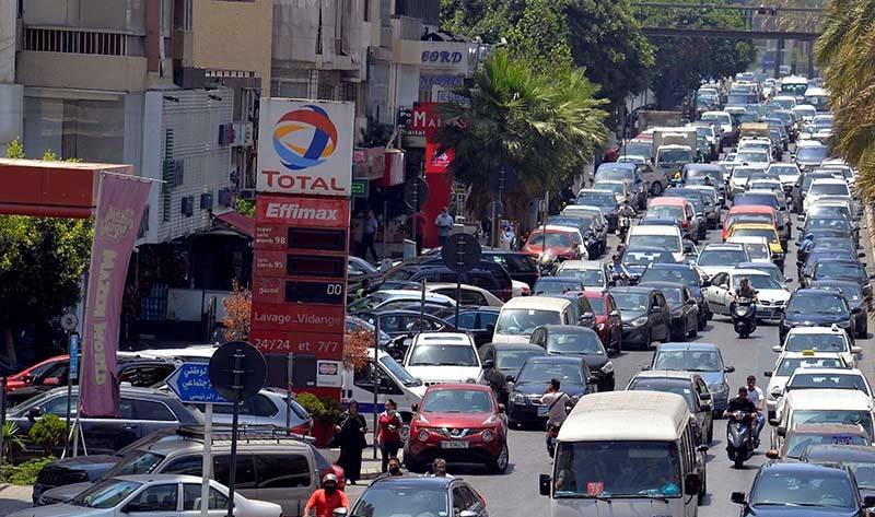 "الطوابير باقية".. البراكس: "خطوة واحدة لحل أزمة المحروقات