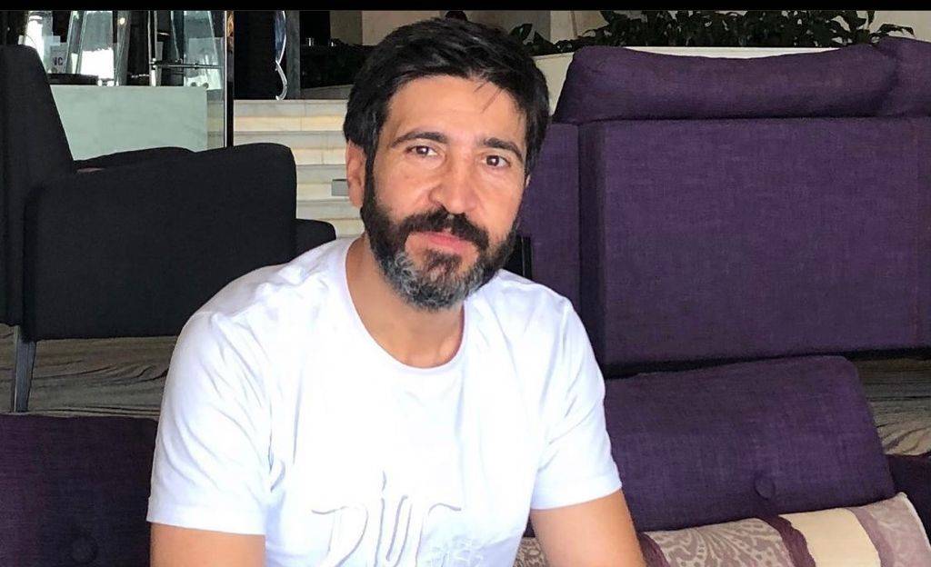 وسام صباغ بخيل من الطراز الأول!