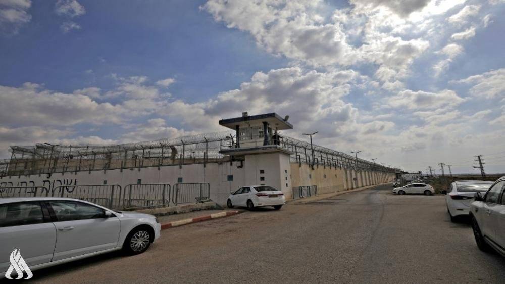وزير الأمن الداخلي الإسرائيلي: سيتم إلقاء القبض على الأسيرين الفلسطينيين الفارين قريبا