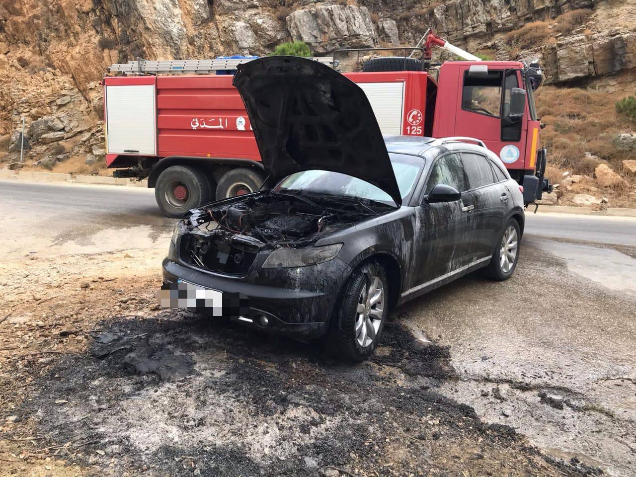 حريق داخل سيارة رباعية الدفع .. التفاصيل بالداخل