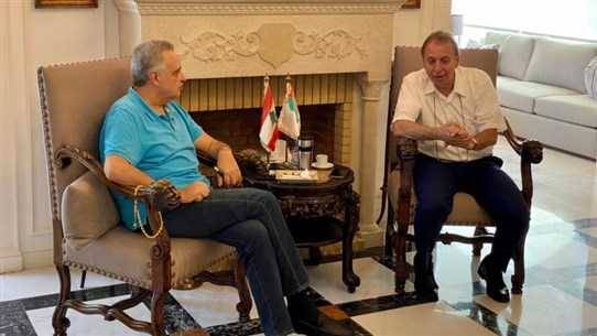ارسلان استقبل وزير المهجرين الجديد بحضور المشرفية والغريب
