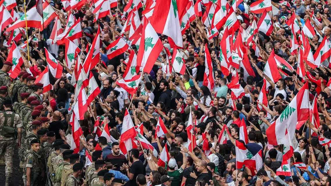 «الحراك» يتحضر لإئتلاف «ثوري» يضمّ نواباً مستقيلين وناشطين