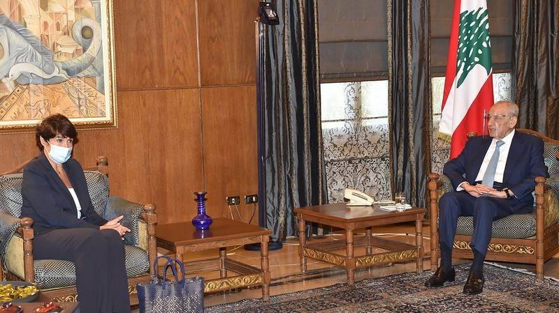 بري عرض الأوضاع العامة مع السفيرة الفرنسية