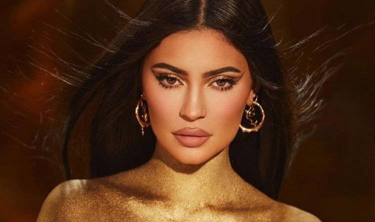 هل كايلي جينير ستحضر  حفل Met Gala 2021؟