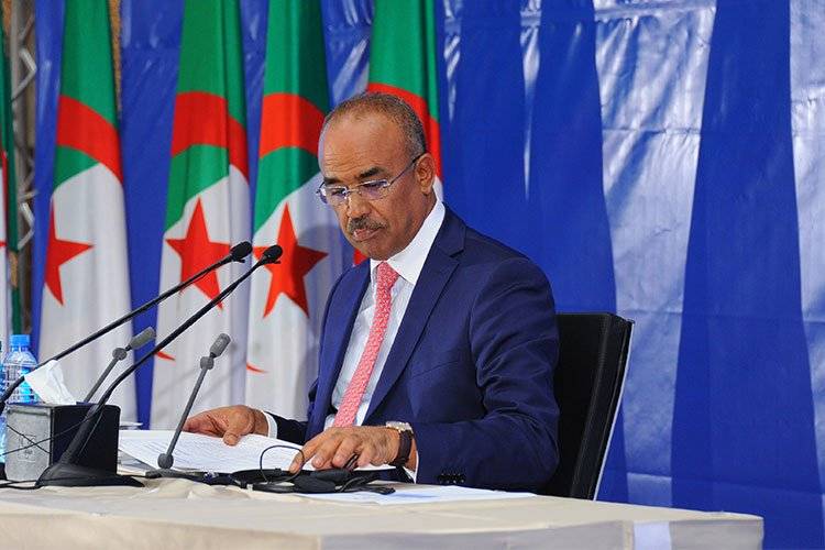 ‎مثول رئيس الحكومة الجزائري السابق أمام القضاء