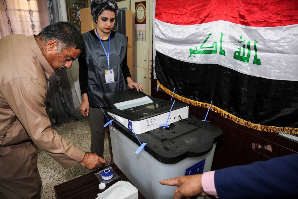 ما هو الشرط الوحيد لمشاركة الناخبين المقيمين في الخارج بالانتخابات العراقية؟