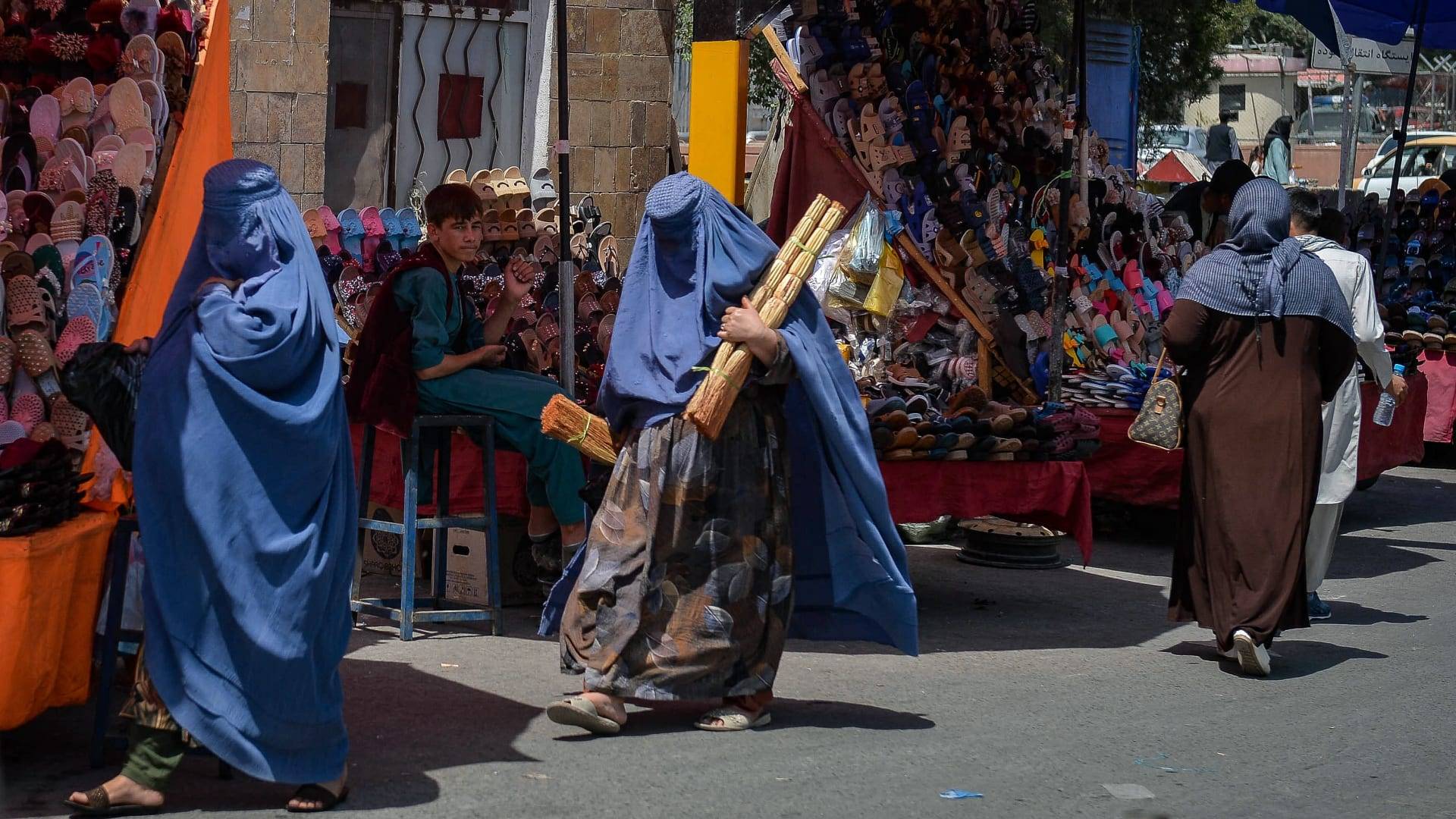 بم سمحت 