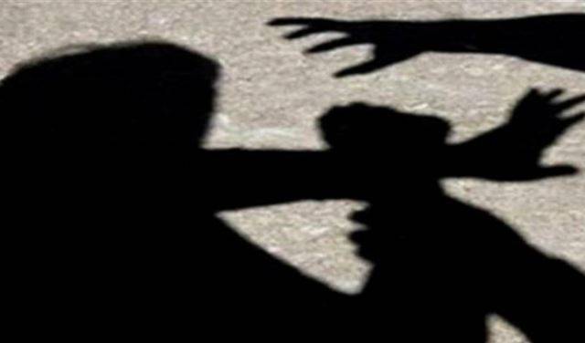 تضارب بالعصي ثم إطلاق للنار في العبدة