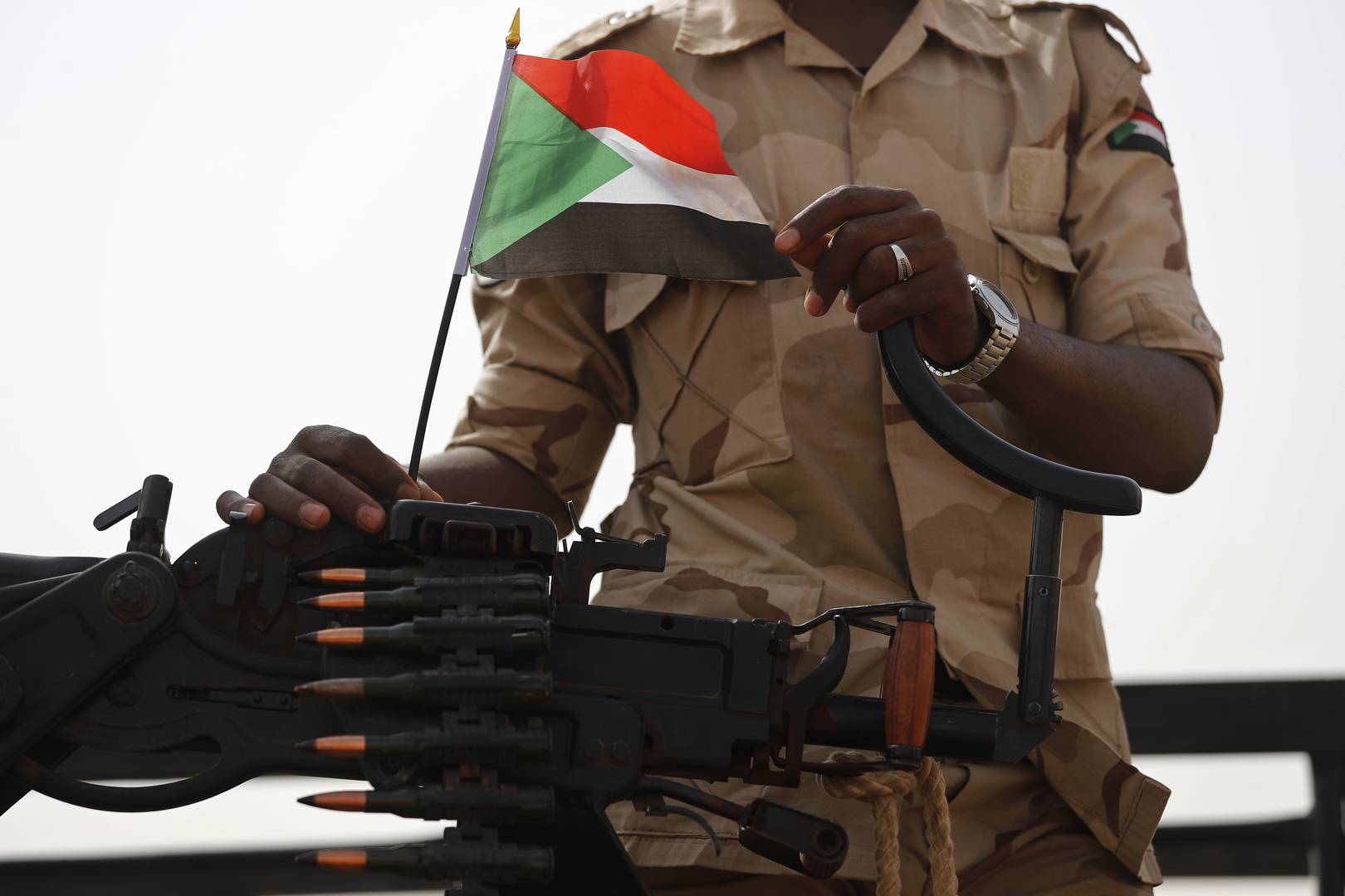 الكشف عن الأطراف التي تقف خلف محاولة الانقلاب الفاشلة في السودان