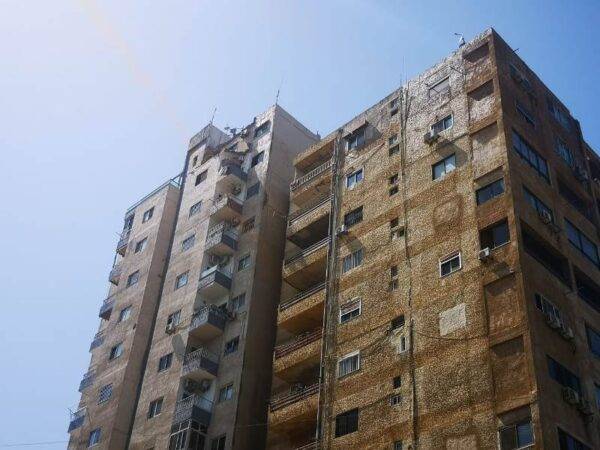انهيار سقف مبنى في هذه المنطقة
