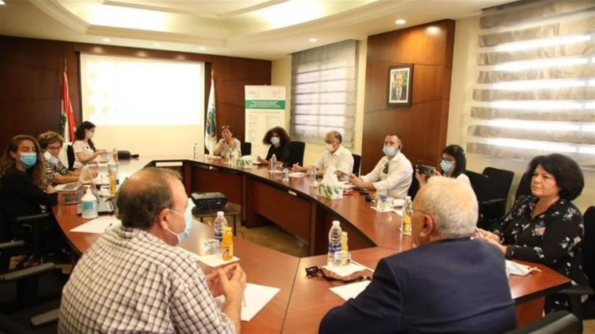 وفد فرنسي يبحث مع بلدية برج حمود في تنفيذ مشروع "صندوق التضامن مع لبنان"