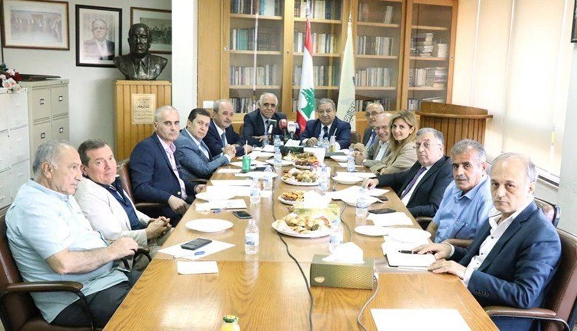 نقباء المهن الحرة في لبنان يأسفون للبيان الصادر عن وكيل جمعية المصارف