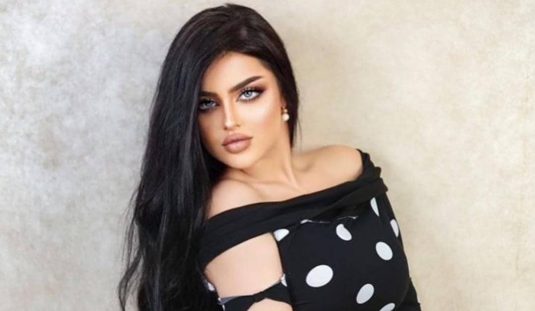 إطلالة مبهجة للفاشون بلوجر مودل شمس