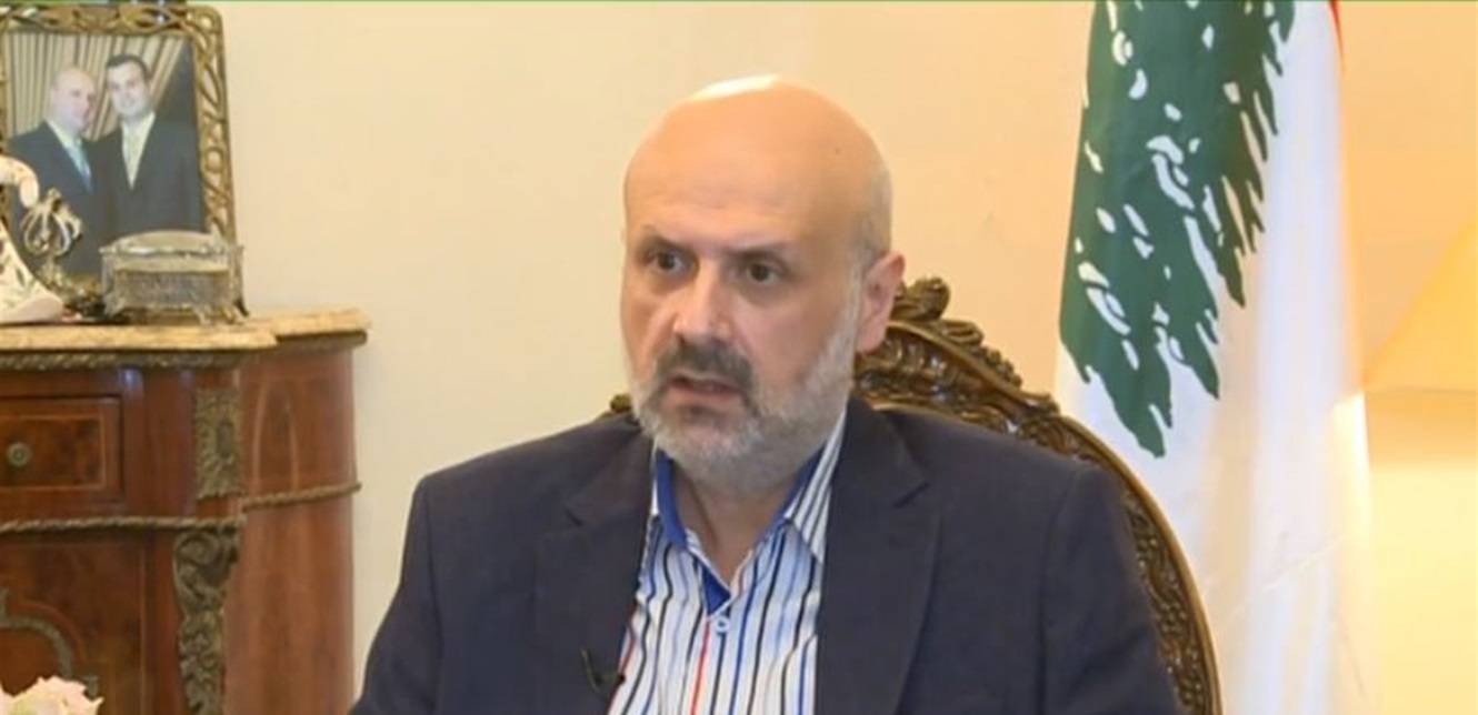 ماذا قال وزير الداخلية عن مهمة تبليغ دياب والوزراء؟