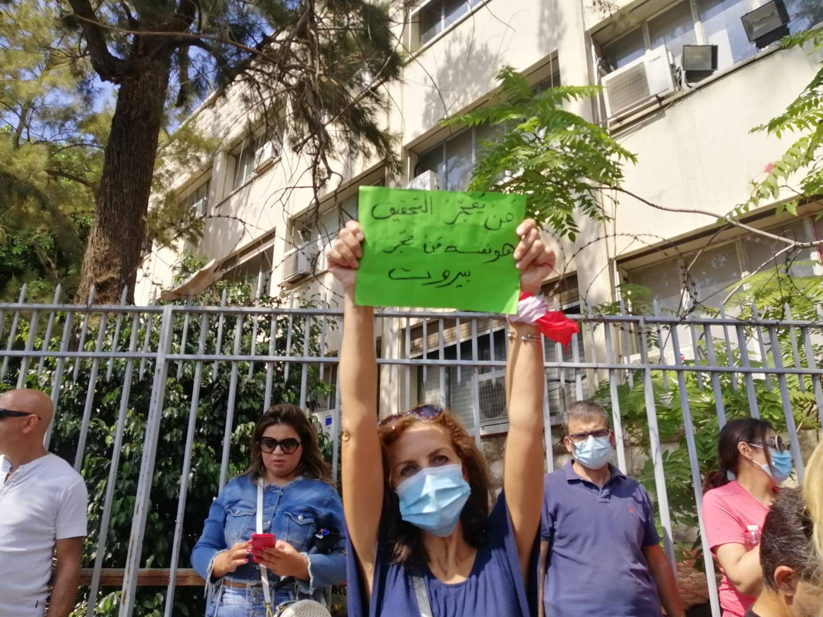 "لح نجيب حقنا بإيدنا"... أهالي شهداء المرفأ لموقع "الديار": في حال تنحي بيطار فلتنعوا لبنان!