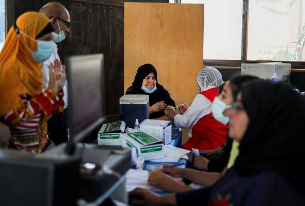 37 وفاة و702 إصابة جديدة بكورونا في مصر