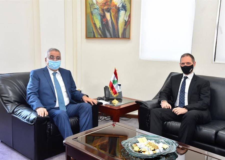 بو حبيب بحث والسفير البريطاني العلاقات الثنائية