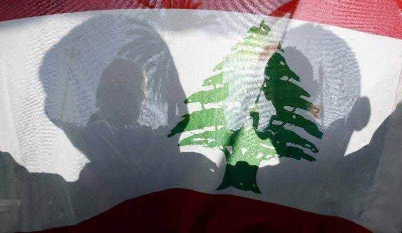 انقسامٌ عامودي للمساعدات بين ثلاثةِ محاور …