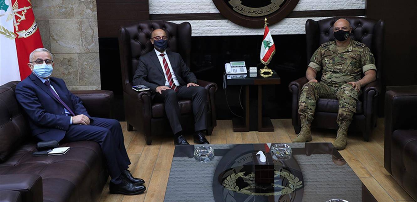 قائد الجيش التقى وزير البيئة
