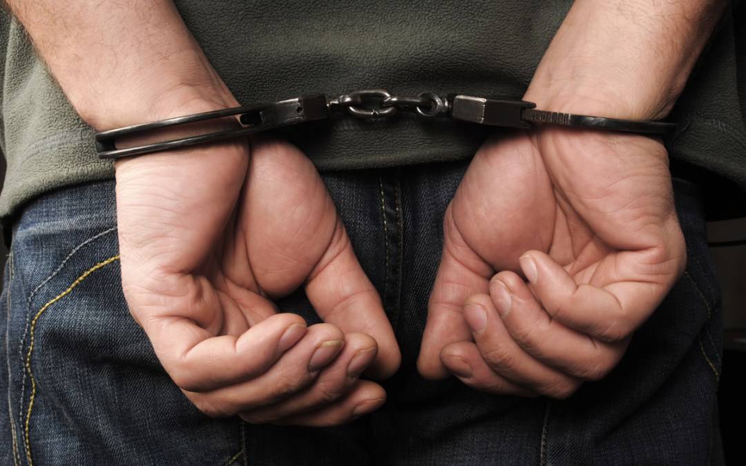 قتل 3 أشخاص في سوريا وقبض عليه في جبل لبنان