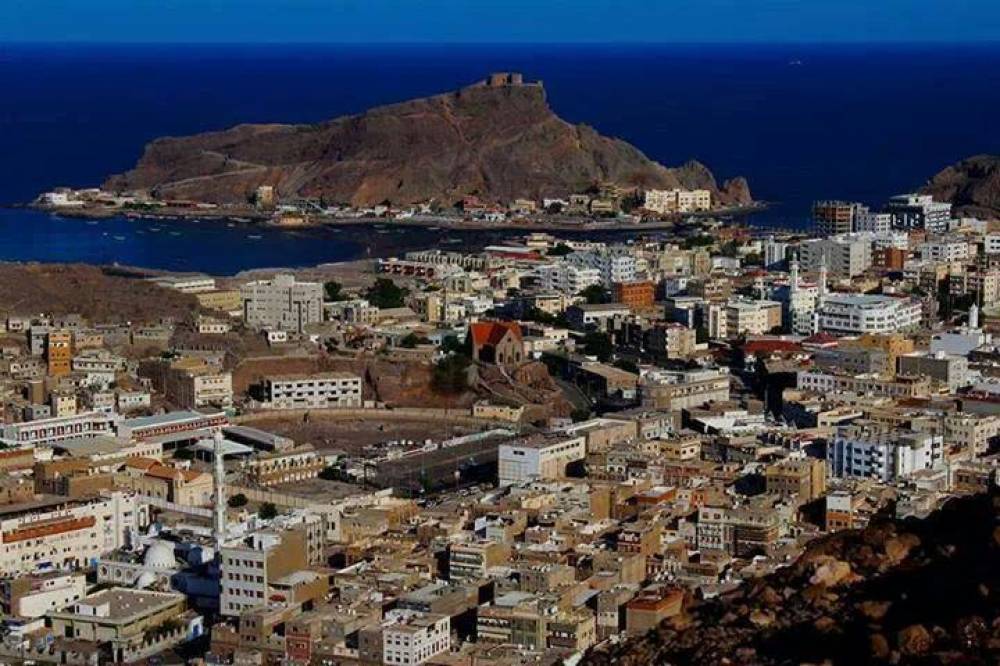 اللجنة الأمنية في عدن تدعو المواطنين لأخذ الحيطة والتزام منازلهم