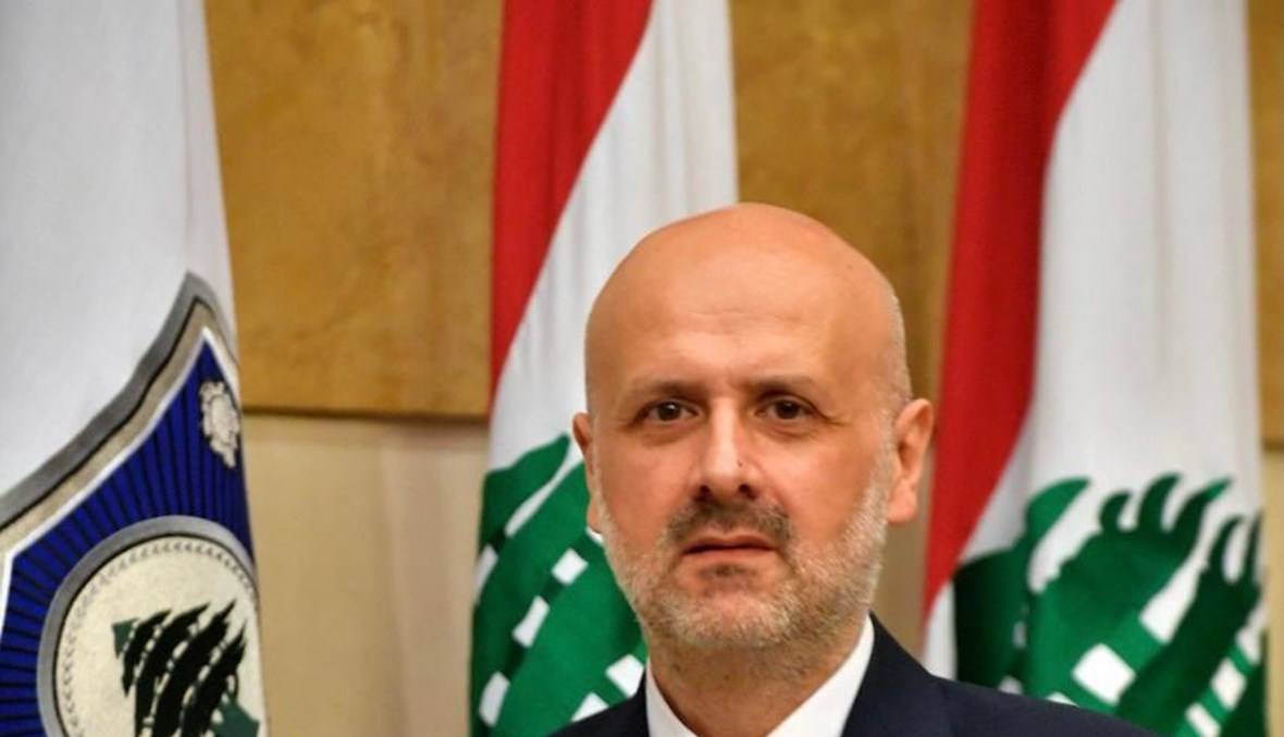 إنارة الطرقات ورخص السوق.. ملفان يفتحهما المولوي اليوم