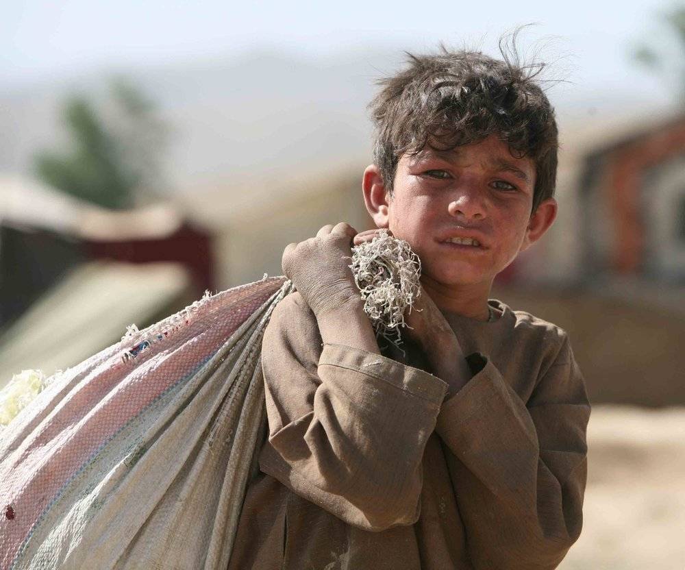 "مأساة إنسانية"... مليون طفل على طريق الهلاك في أفغانستان!