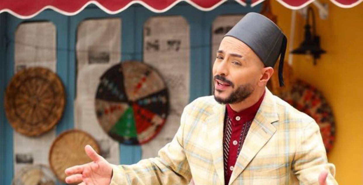شارل مكريس يجدّد (كلاشنكوف) لفيليمون وهبة ويصوّرها بشكل جريء ومميز!