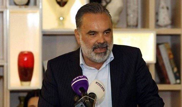 "الشريف فقر والأزعر غني"... تغريدة لافتة لترزيان