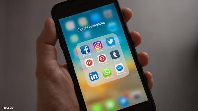 نزوح إلكتروني وتأثيرات مباشرة.. هذا ما أحدثه العطل الكبير