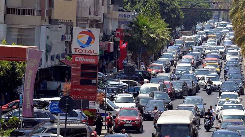 طوابير المحطات... 30 % من المواطنين كان هدفهم التجارة