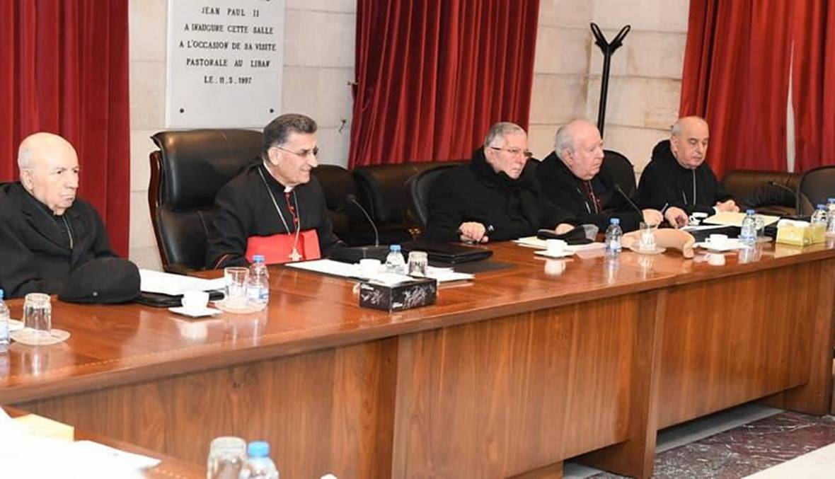 "تؤلمنا الهجرة المستمرة"... المطارنة الموارنة: ننظر بقلق كبير الى الازمة المعيشية والاقتصادية
