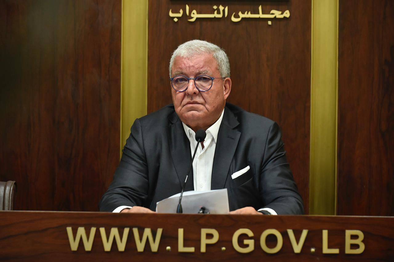 المشنوق: المحقق العدلي يعرف تماماً من أتى بالنترات ومن أخرجها