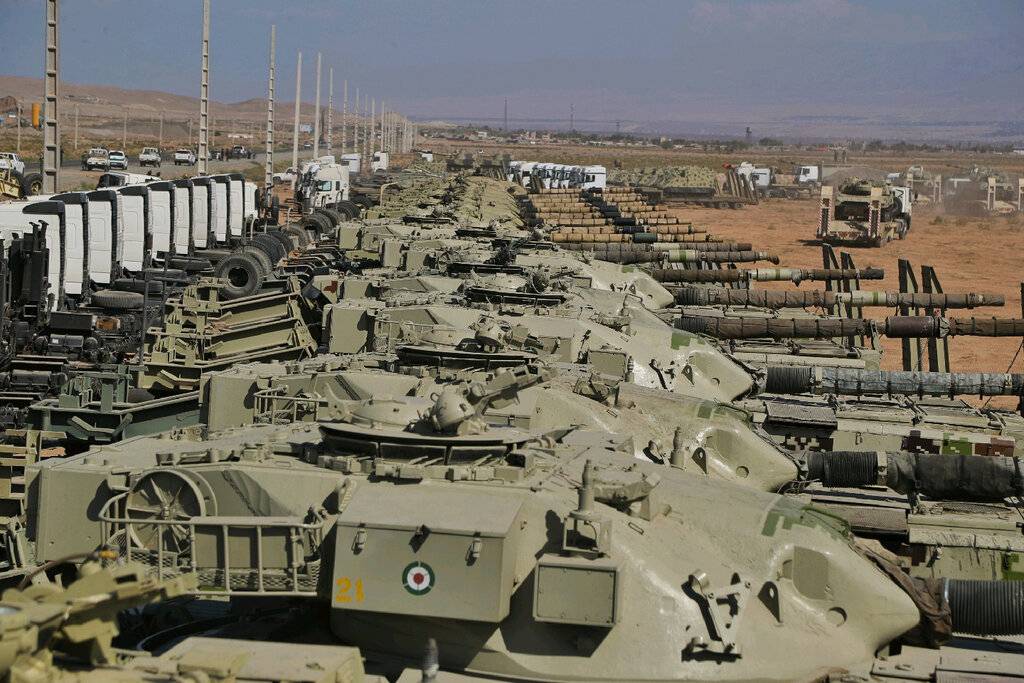 إيران تكشف الهدف من مناوراتها على الحدود مع أذربيجان