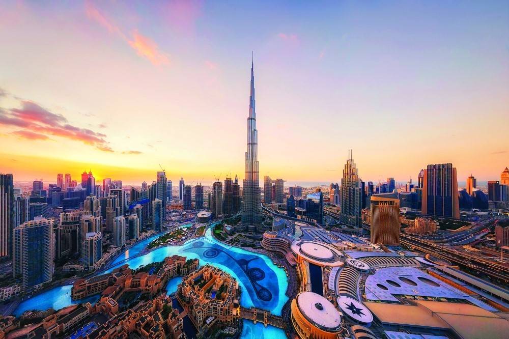 من الفضاء.. صور مذهلة لدبي وأبوظبي