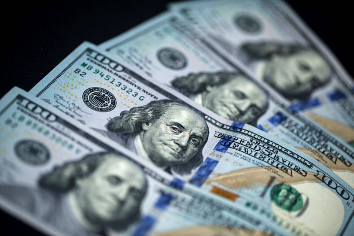 كم بلغ سعر صرف دولار السوق السوداء مساء اليوم؟
