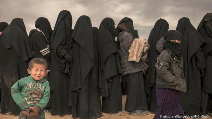 ألمانيا تعيد 23 طفلا و8 نساء انضممن لـ