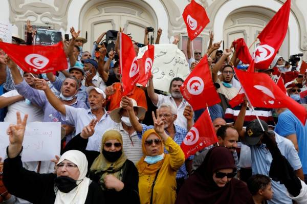 22 جمعية تونسية تدين تحريض دول أجنبية على التدخل في شؤون البلاد