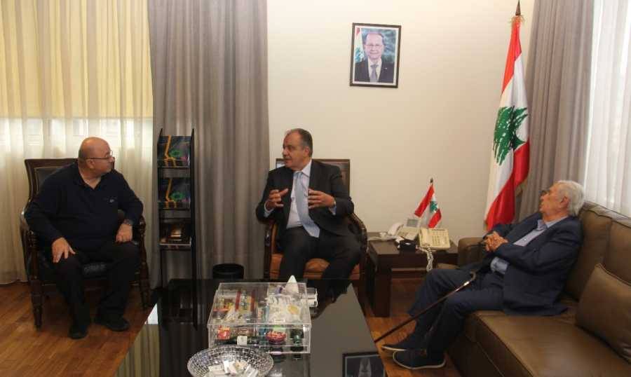 بوشكيان يشجّع اللبنانيين المقتدرِين والناجحين على الاستثمار واستعادة الثقة بلبنان