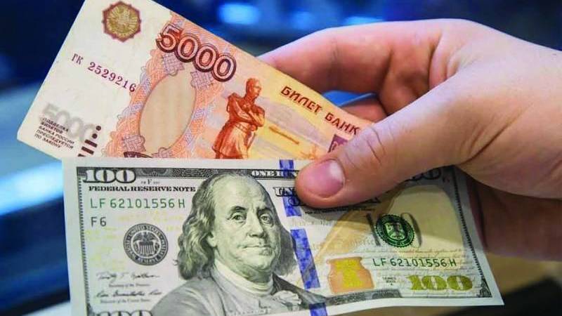 بوتين: الدخل المنخفض لملايين المواطنين العدو الرئيسي للمجتمع الروسي
