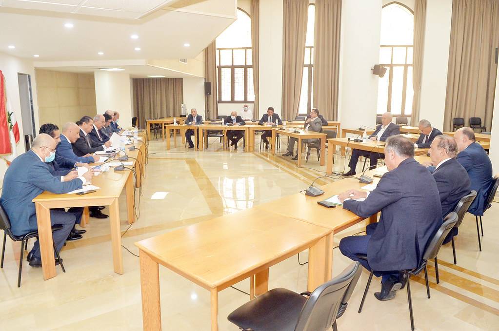 لجنة الأشغال: إذا لم تحل العقود القديمة سنذهب إلى الأسوأ