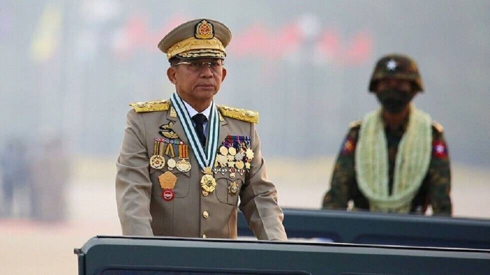 ما سبب عدم دعوة رئيس المجلس العسكري الحاكم في ميانمار إلى قمة "آسيان"؟