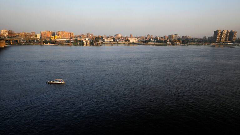 الأمن المصري يكشف حقيقة الميكروباص المختفي في نهر النيل