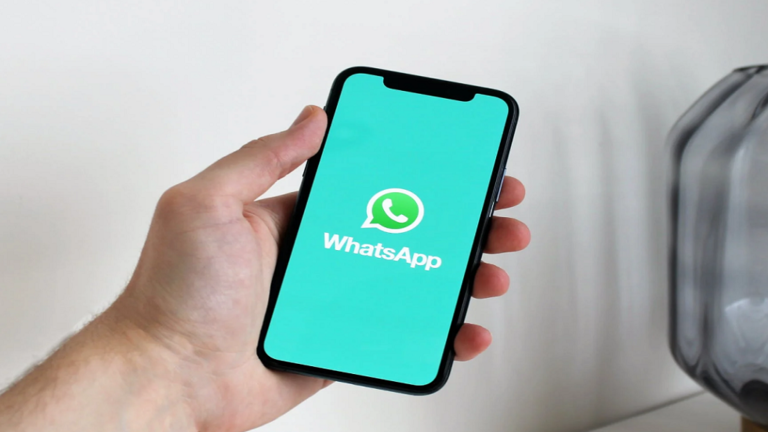 "واتس آب" يطلق عمليات نسخ احتياطية مشفرة من طرف إلى طرف!
