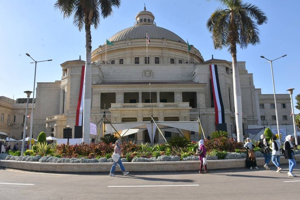 قرار بمنع طلاب جامعة القاهرة من الدخول إليها إلّا بهذا الشرط